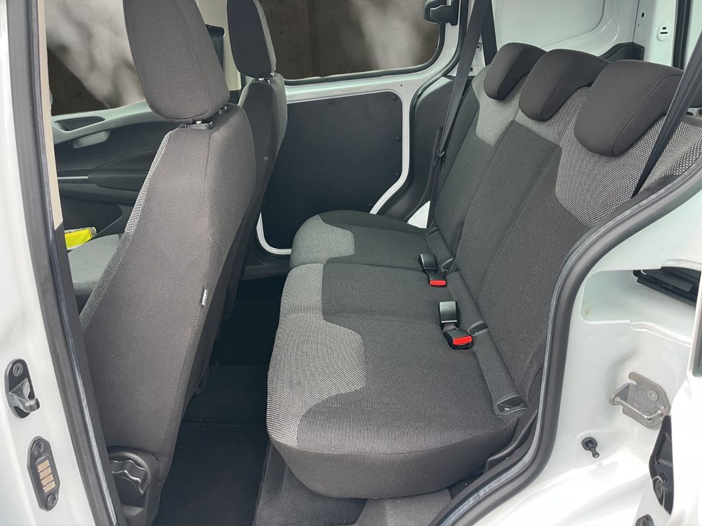 Ford Transit Courier 2020