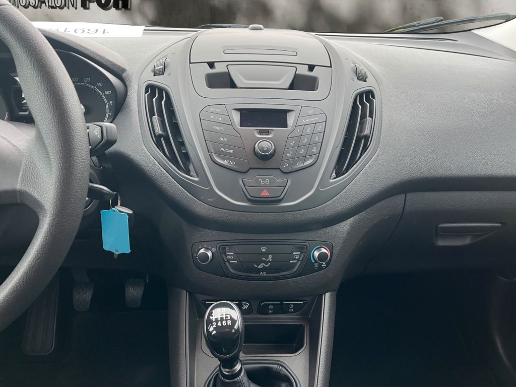 Ford Transit Courier 2020