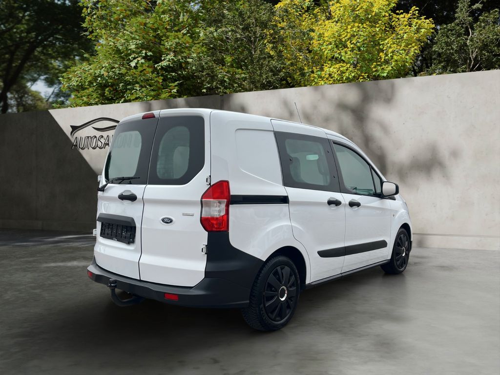Ford Transit Courier 2020
