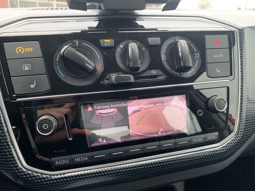 Volkswagen up! 2023