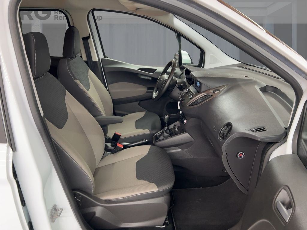 Ford Tourneo Courier 2020