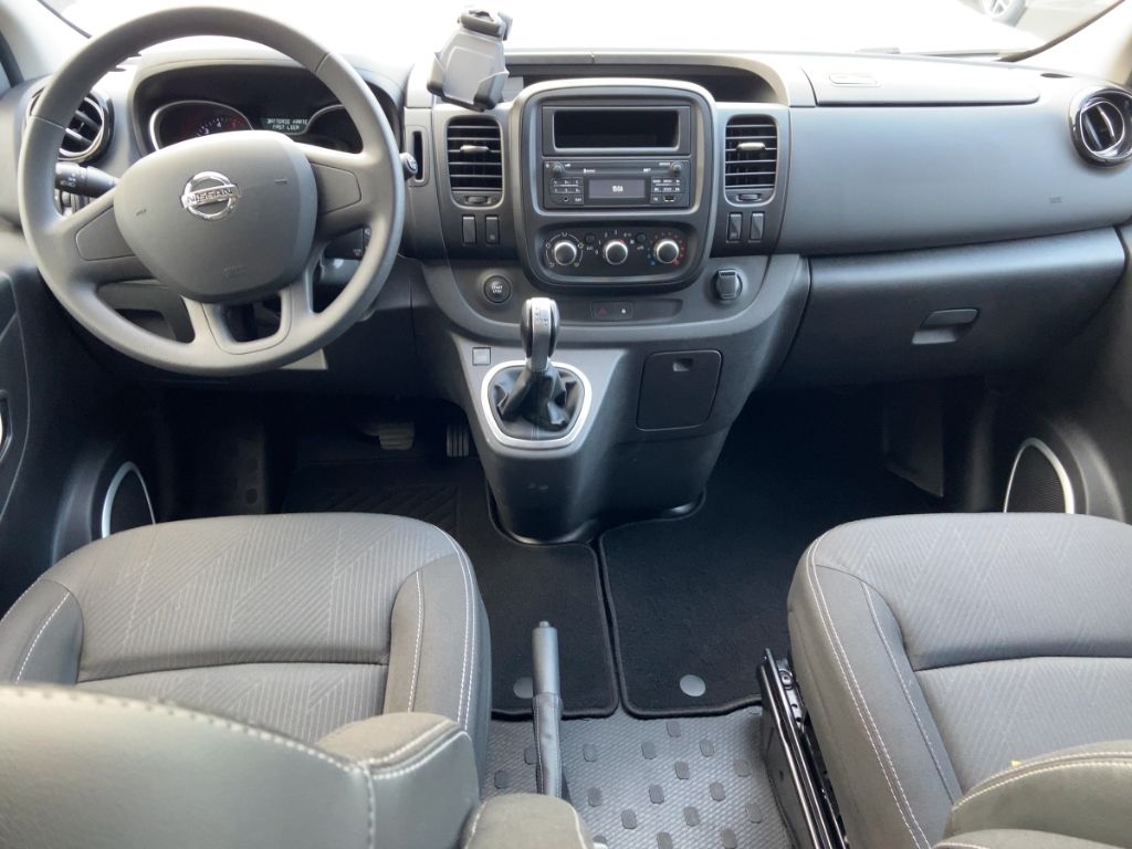 Nissan NV300 2021