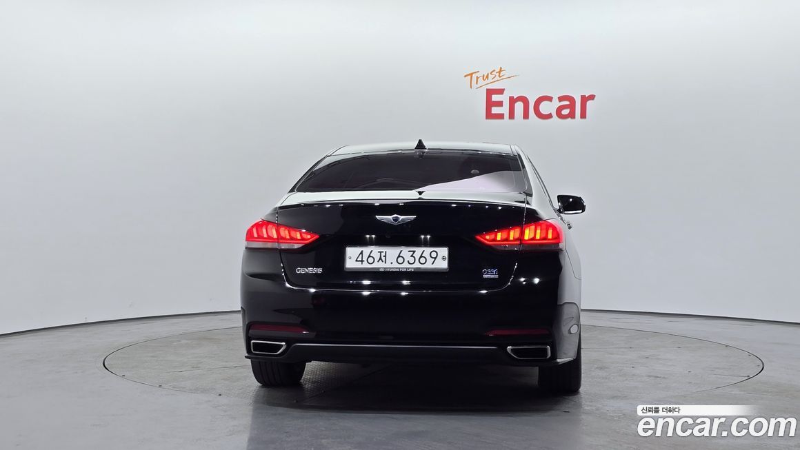 Hyundai Genesis 2015