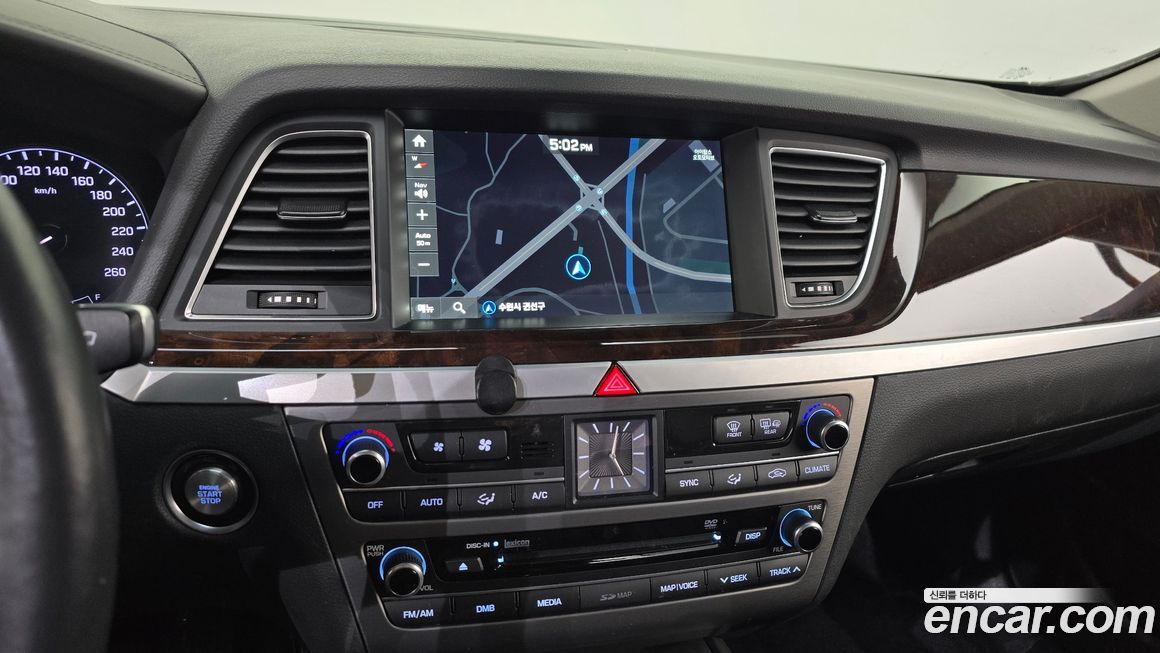 Hyundai Genesis 2015