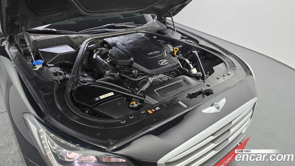 Hyundai Genesis 2015