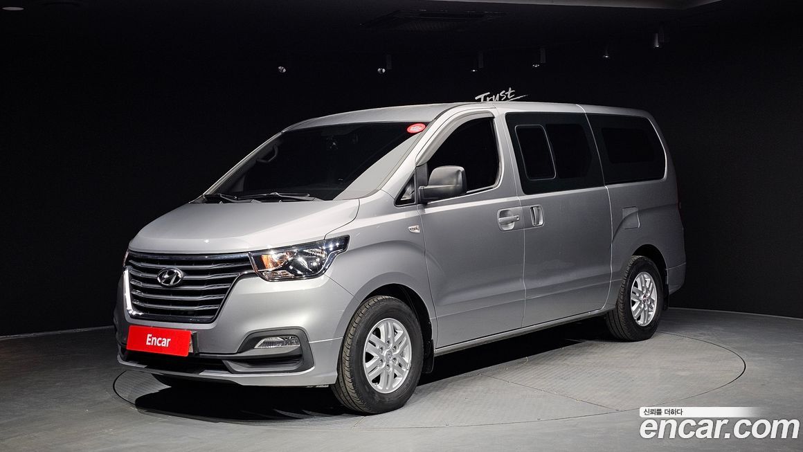 Hyundai Starex 2019