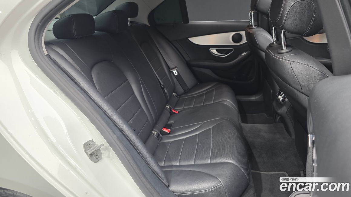 Mercedes-Benz C-Class 2016