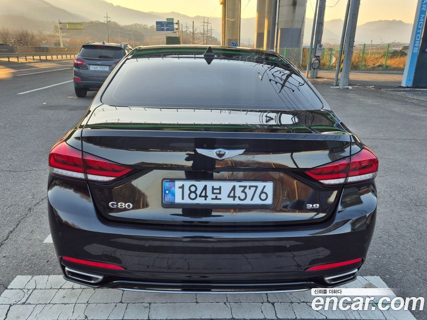 Genesis G80 2018