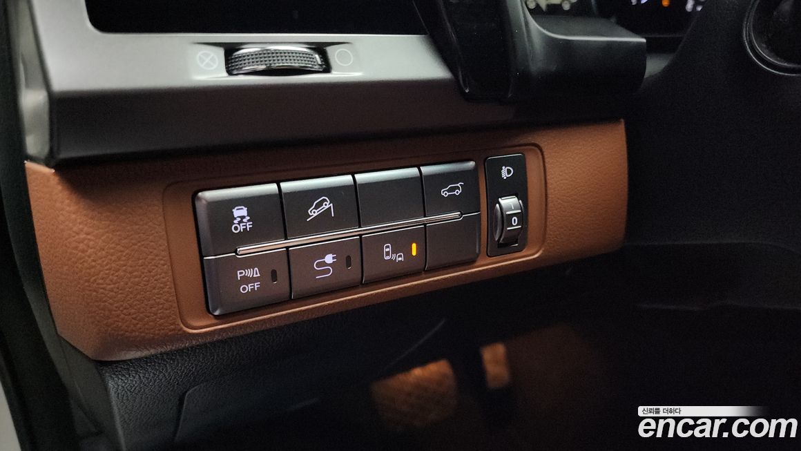 KG_Mobility_Ssangyong Rexton 2020