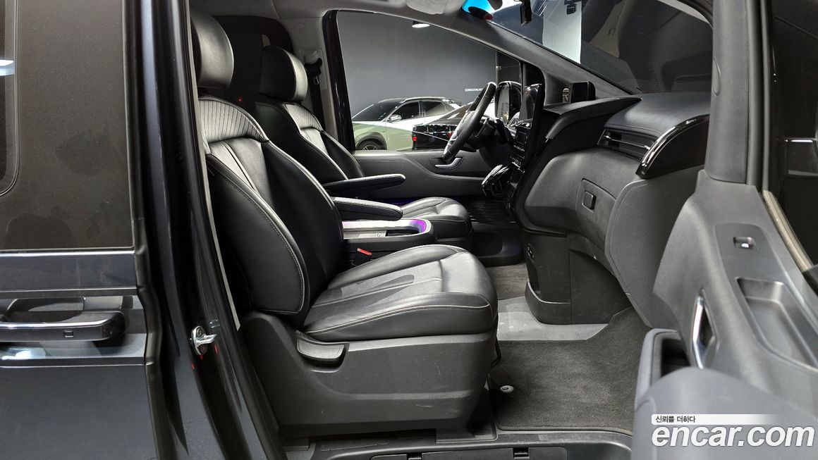 Hyundai Staria 2022