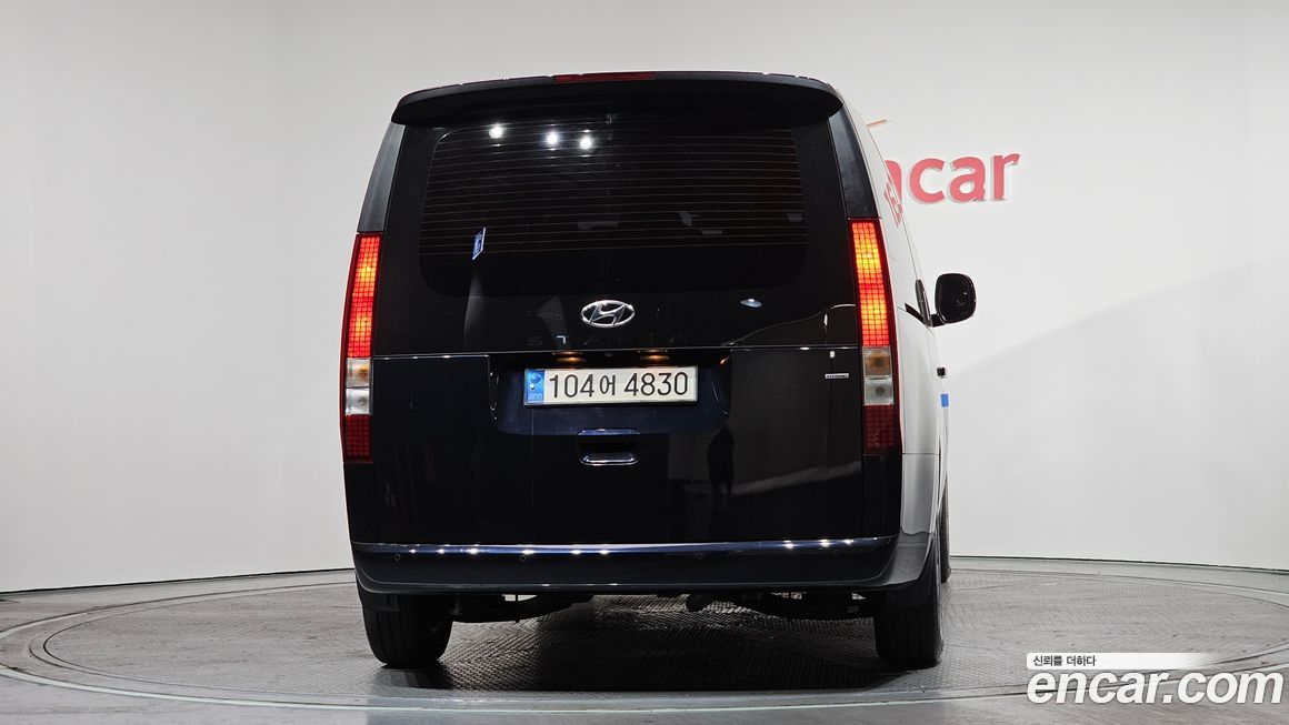 Hyundai Staria 2023