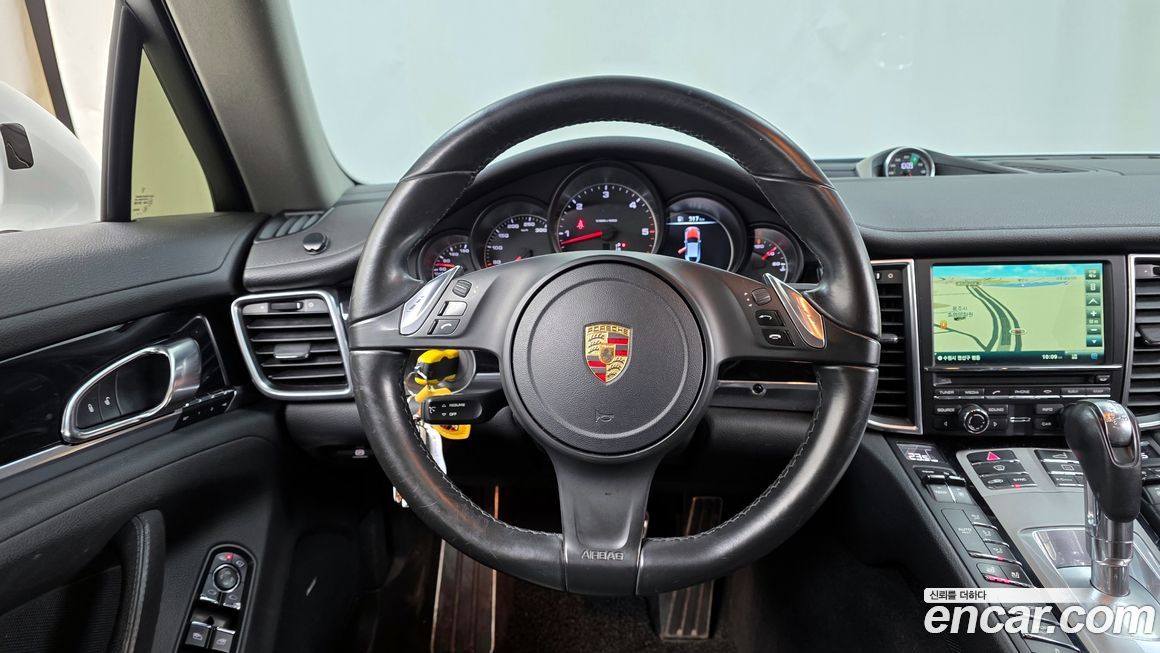 Porsche Panamera 2016