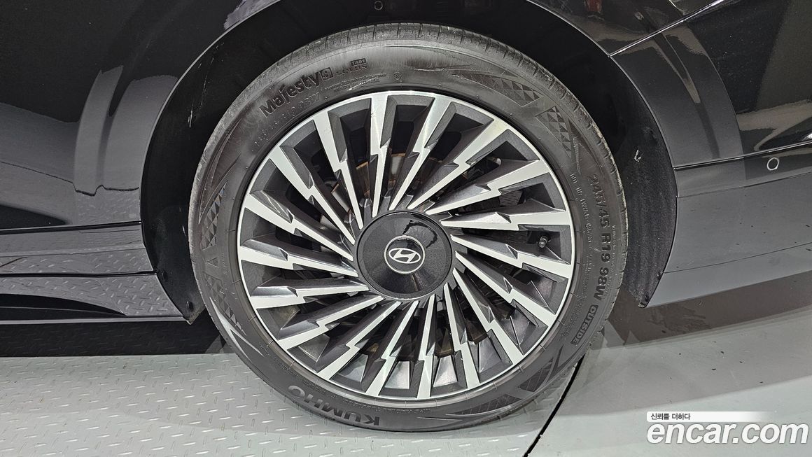 Hyundai Grandeur 2023