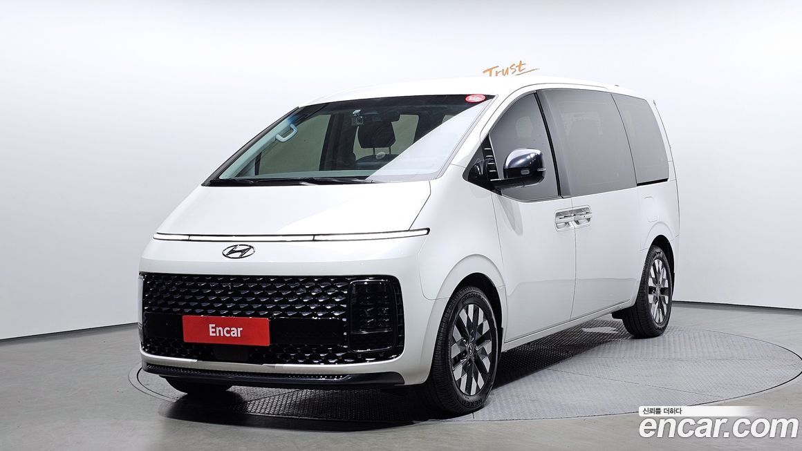 Hyundai Staria 2023