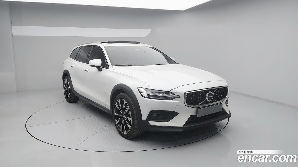 Volvo V60 2024