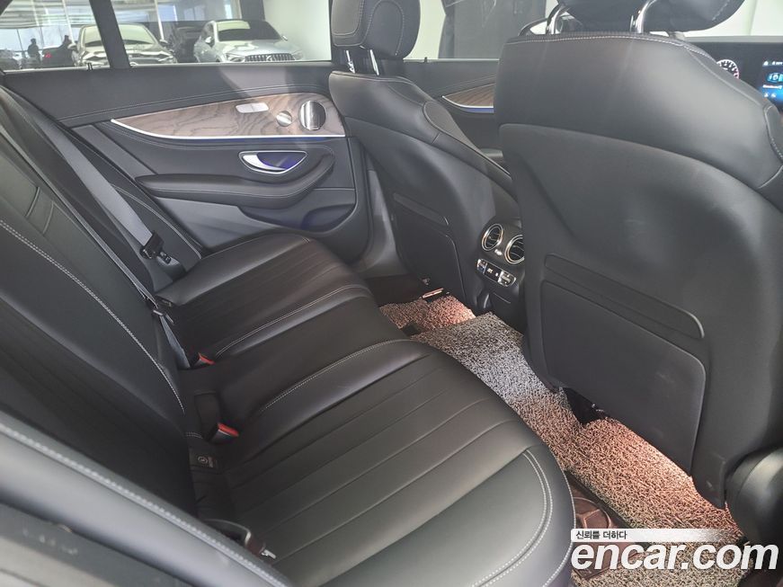 Mercedes-Benz E-Class 2023