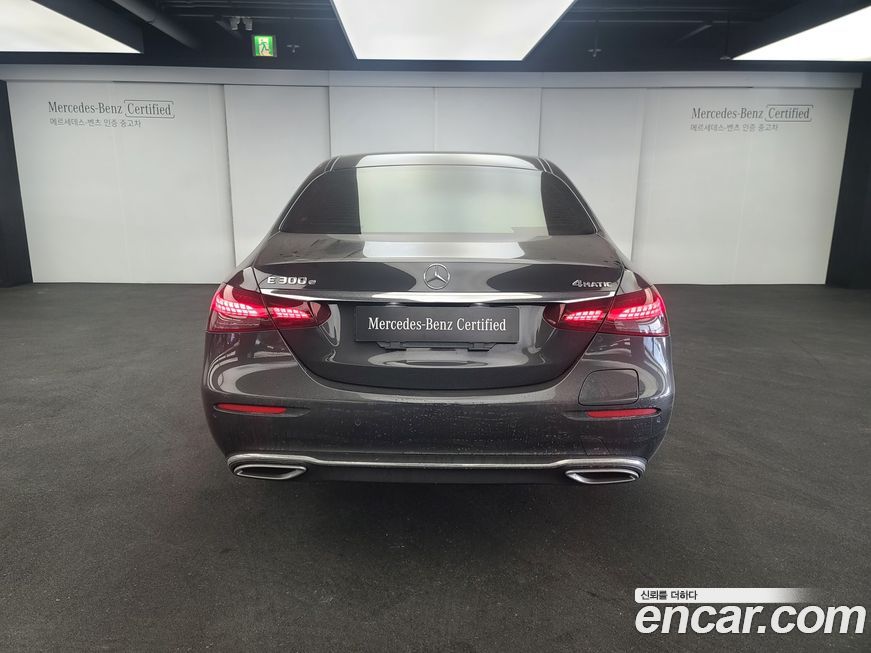 Mercedes-Benz E-Class 2023