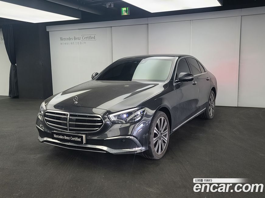 Mercedes-Benz E-Class 2023