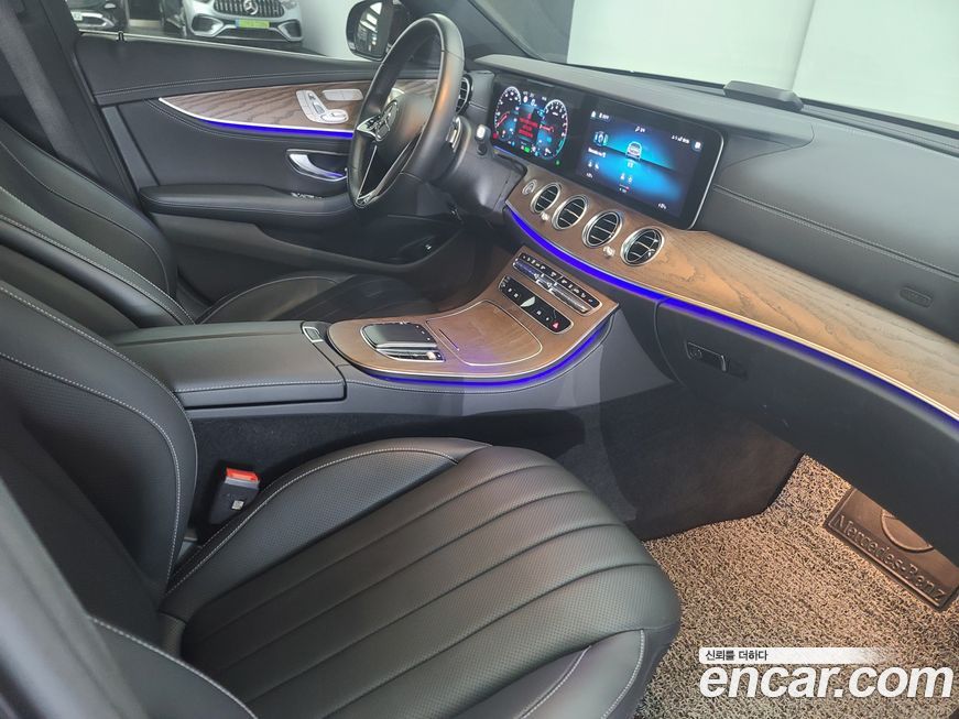 Mercedes-Benz E-Class 2023