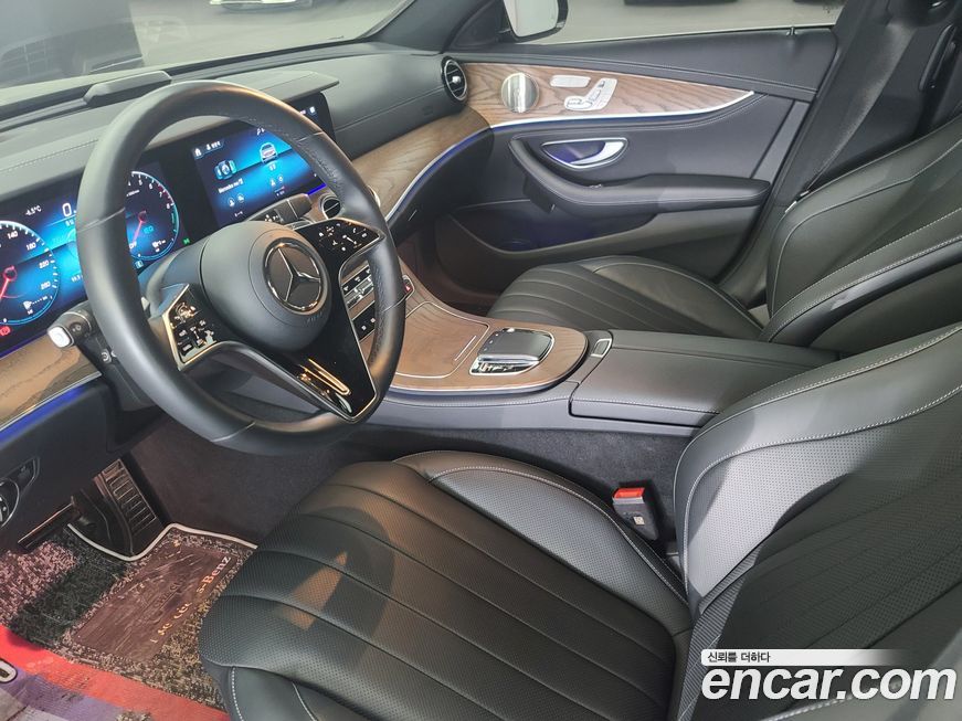 Mercedes-Benz E-Class 2023