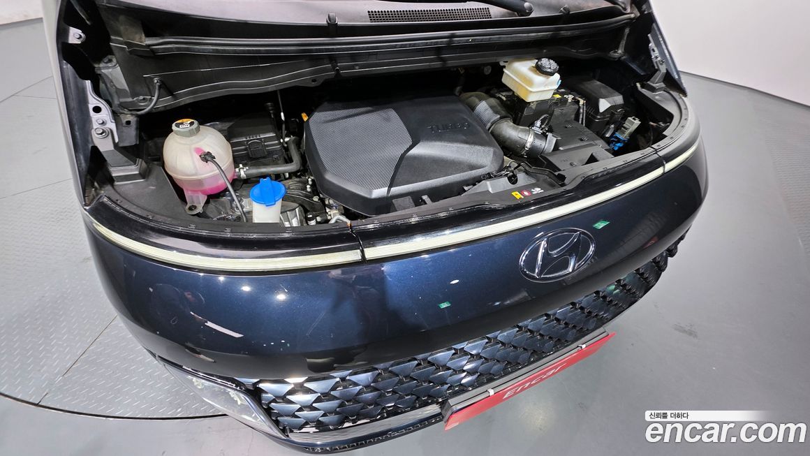 Hyundai Staria 2022