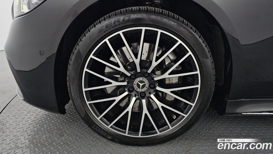 Mercedes-Benz S-Class 2023