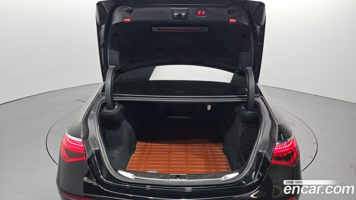 Mercedes-Benz S-Class 2023