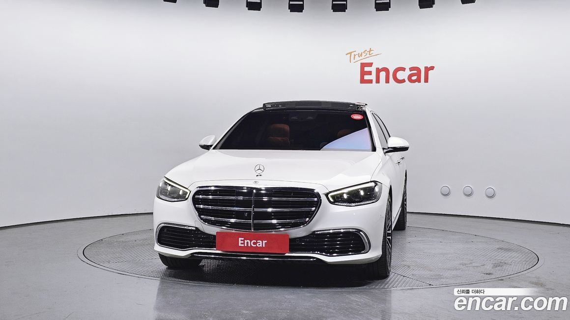 Mercedes-Benz S-Class 2021