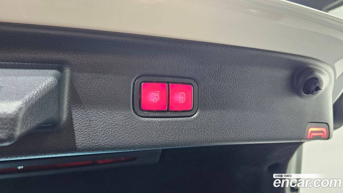 Mercedes-Benz S-Class 2021