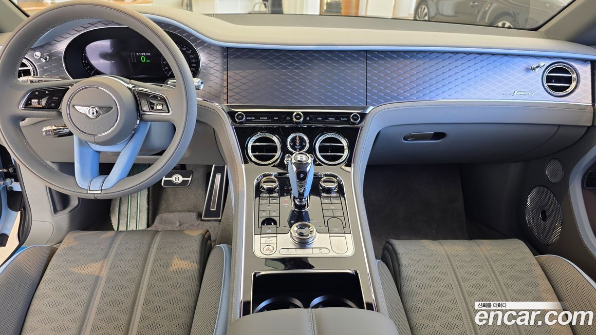 Bentley Continental 2025