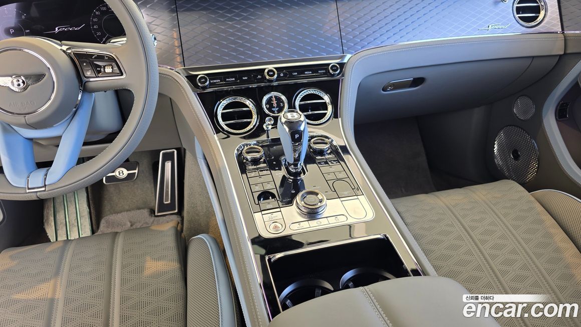 Bentley Continental 2025