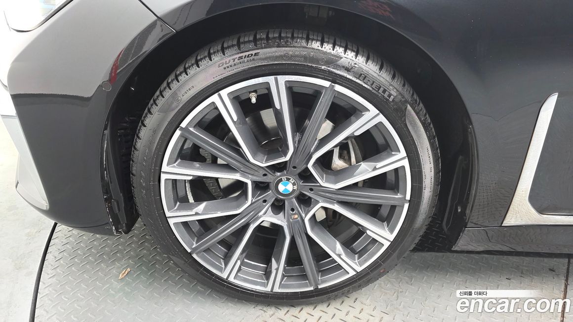 BMW 7-Series 2022