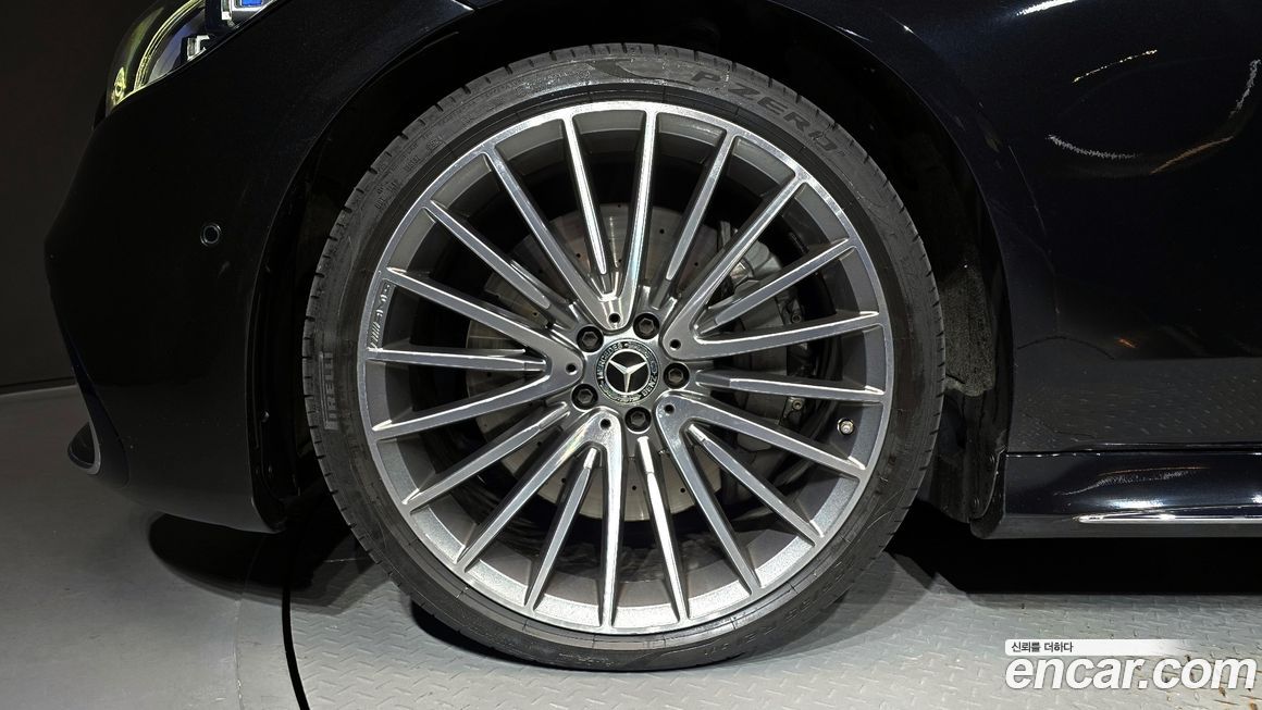 Mercedes-Benz S-Class 2023