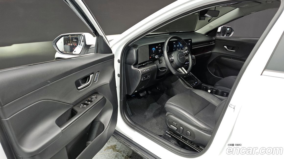 Hyundai Kona 2025