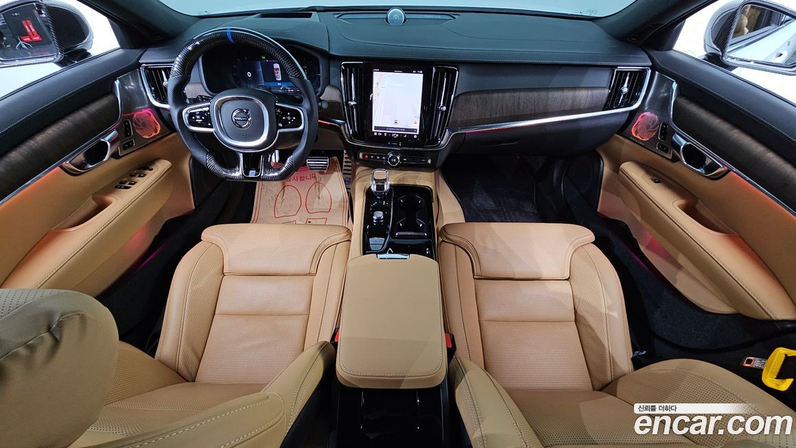 Volvo S90 2025