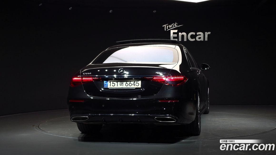 Mercedes-Benz S-Class 2023