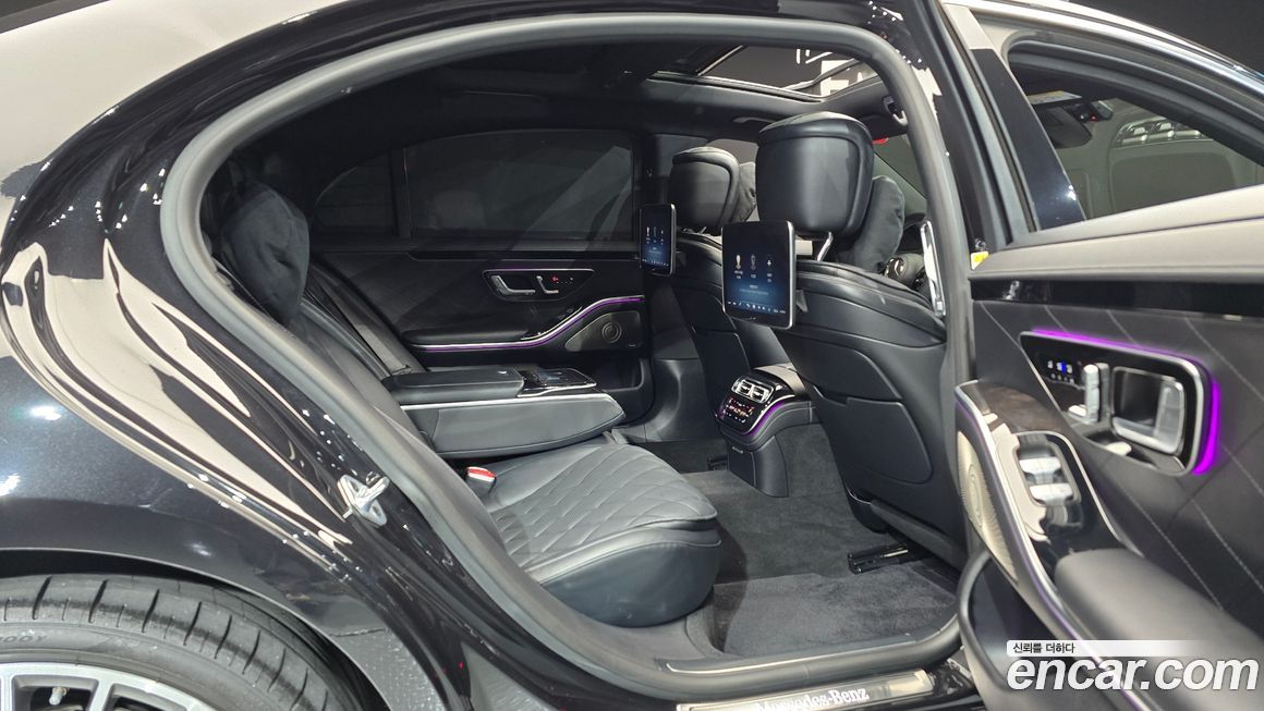 Mercedes-Benz S-Class 2023