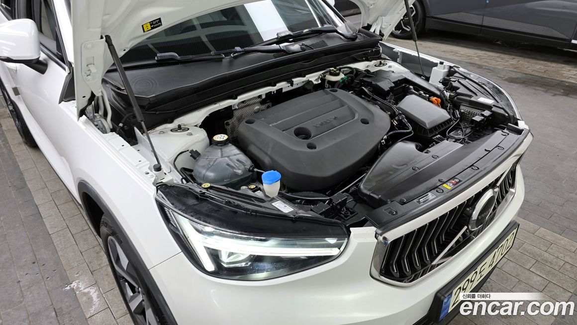 Volvo XC40 2024