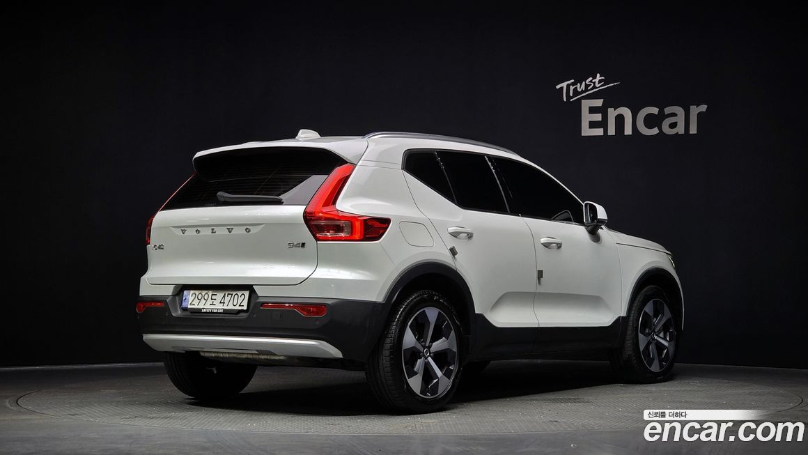 Volvo XC40 2024