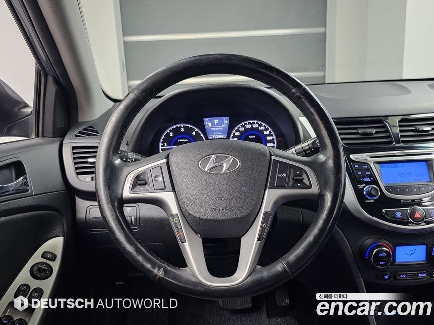 Hyundai Accent 2014