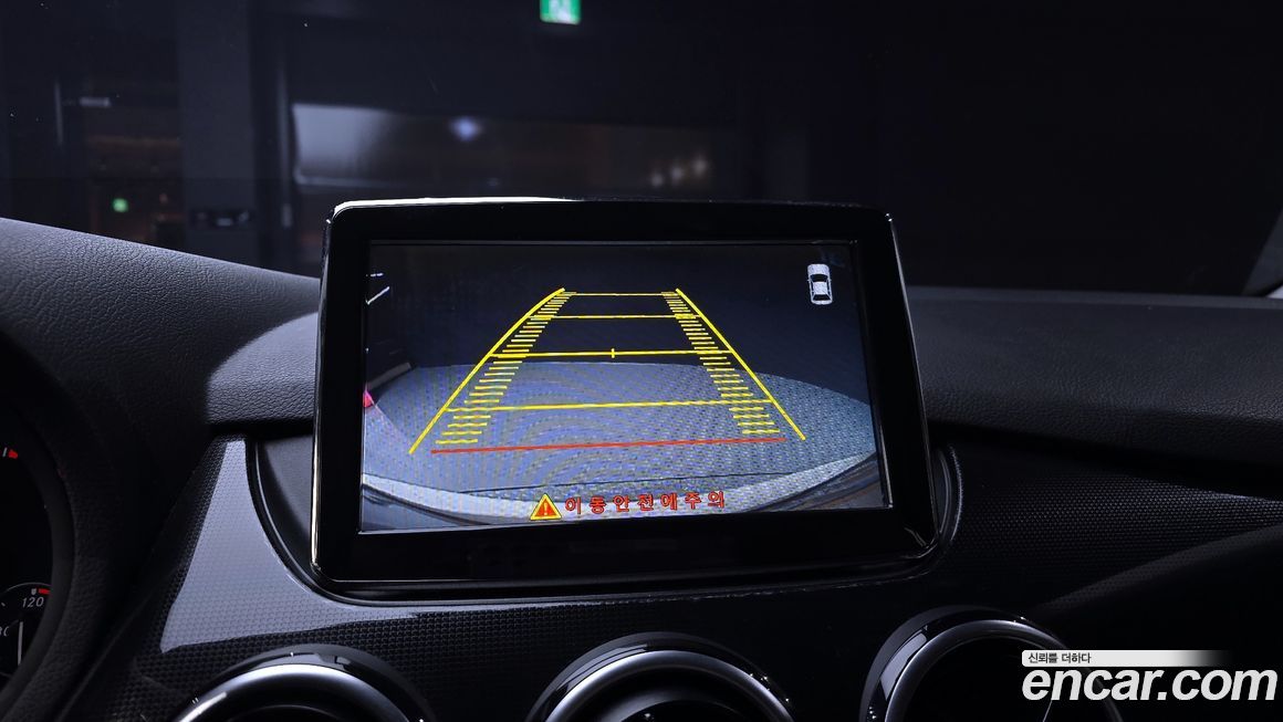 Mercedes-Benz B-Class 2013