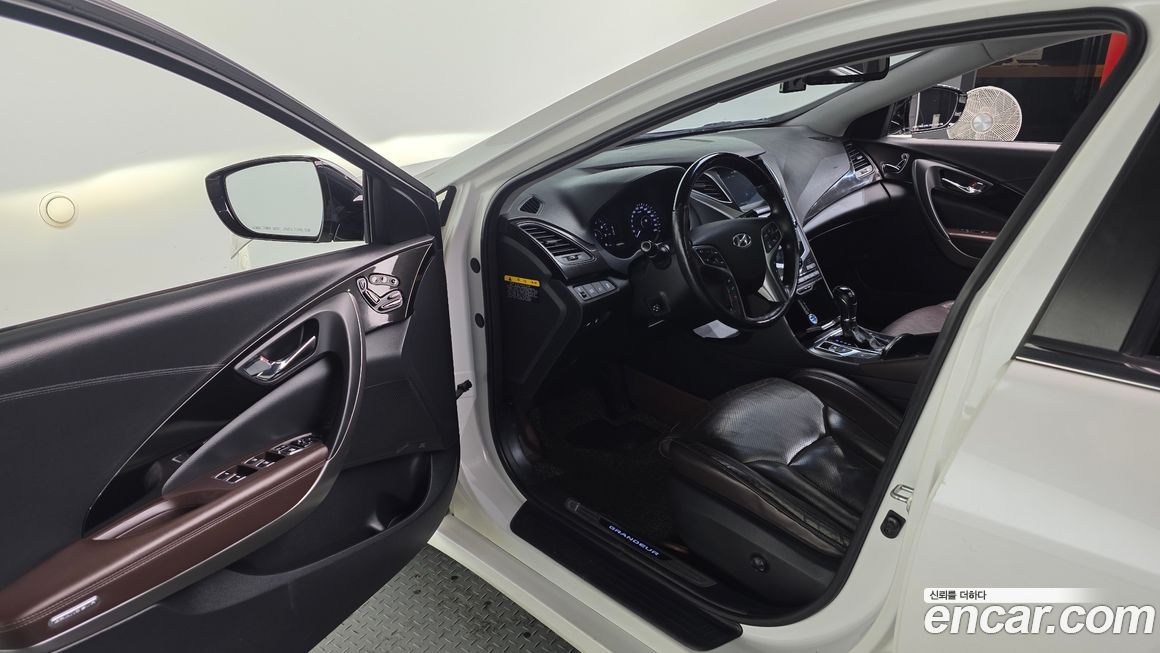 Hyundai Grandeur 2015