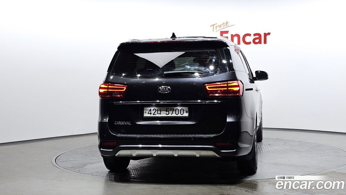 Kia Canival 2019