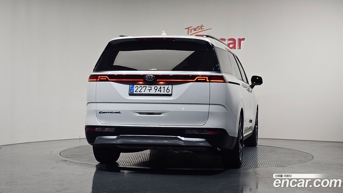 Kia Canival 2021