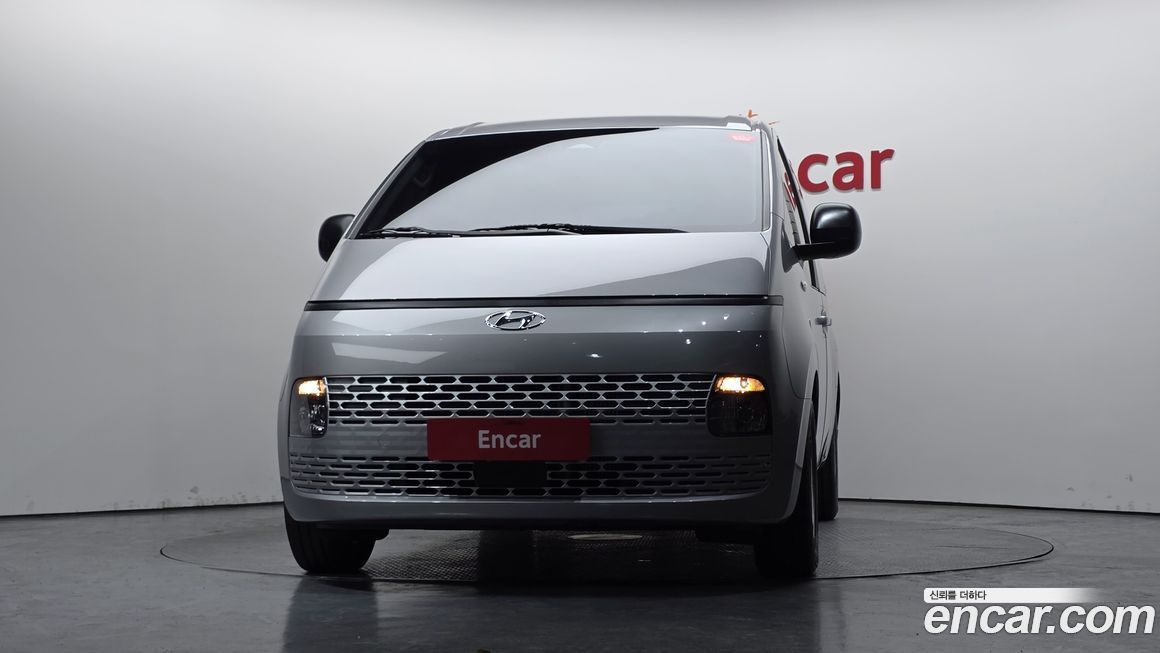 Hyundai Staria 2024