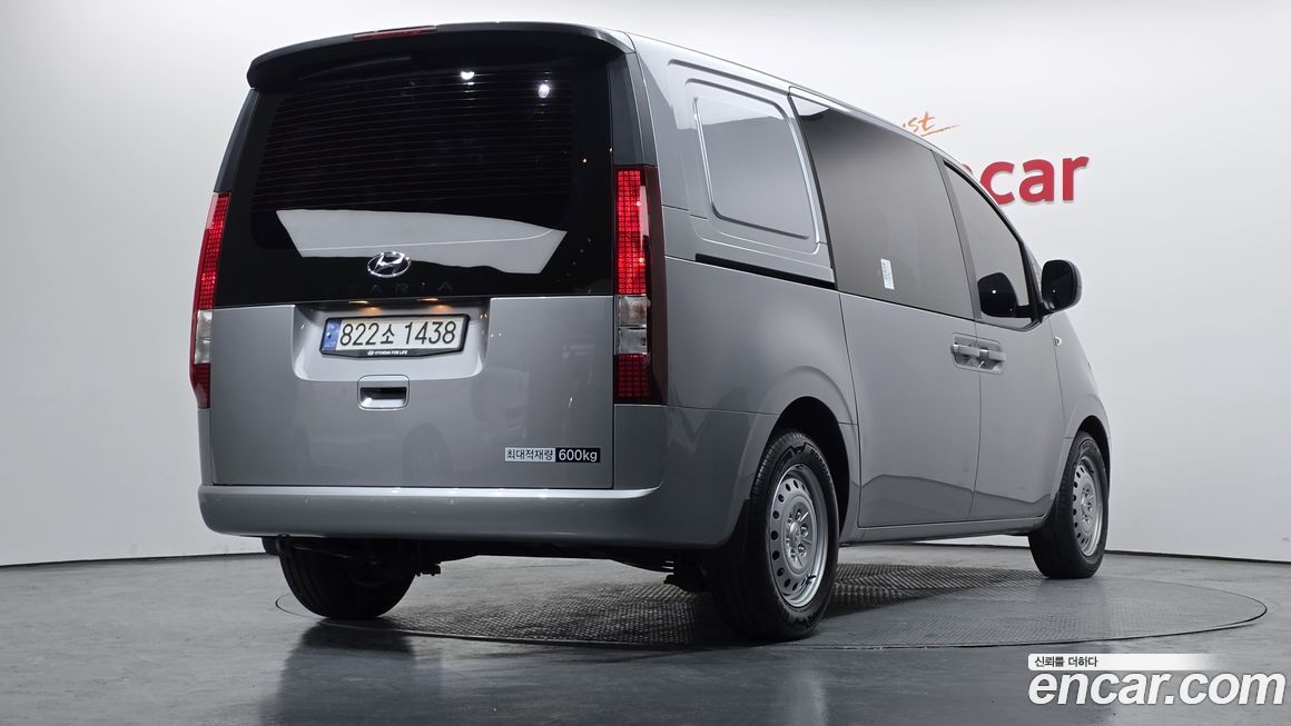 Hyundai Staria 2024