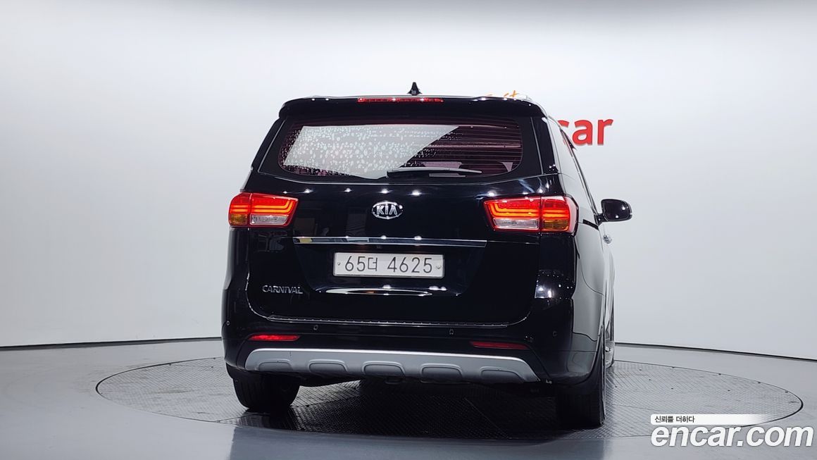 Kia Canival 2018