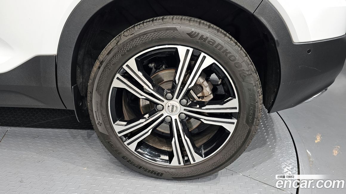 Volvo XC40 2019