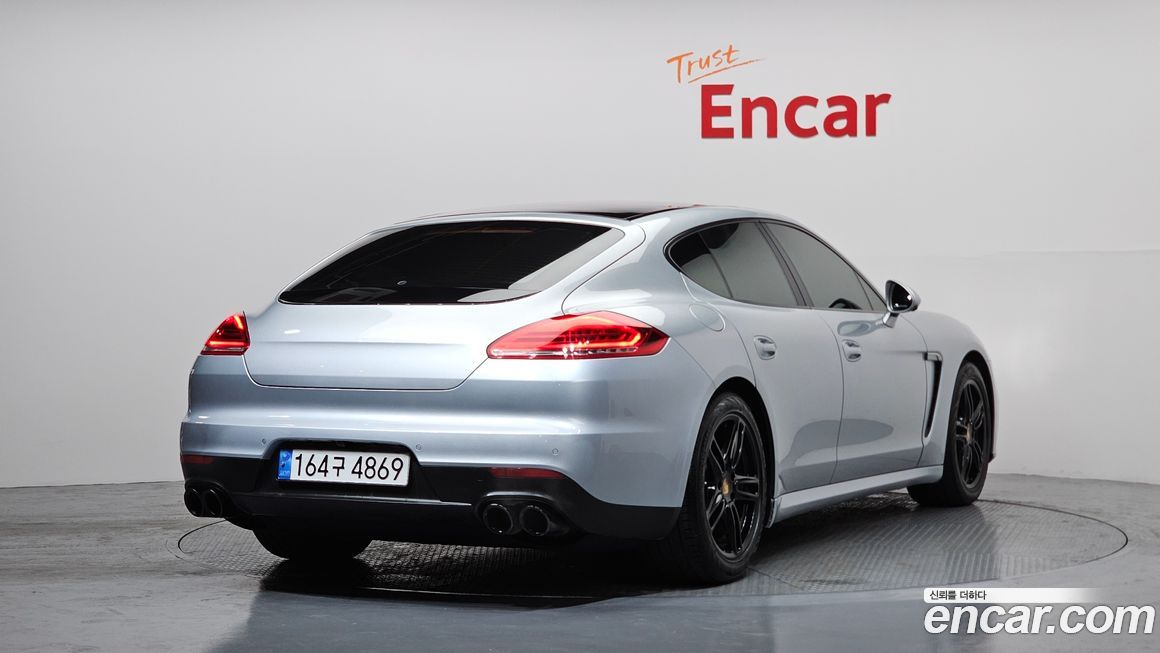 Porsche Panamera 2015