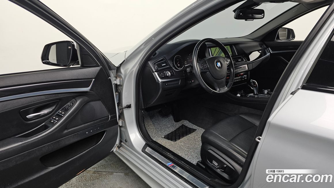 BMW 5-Series 2016